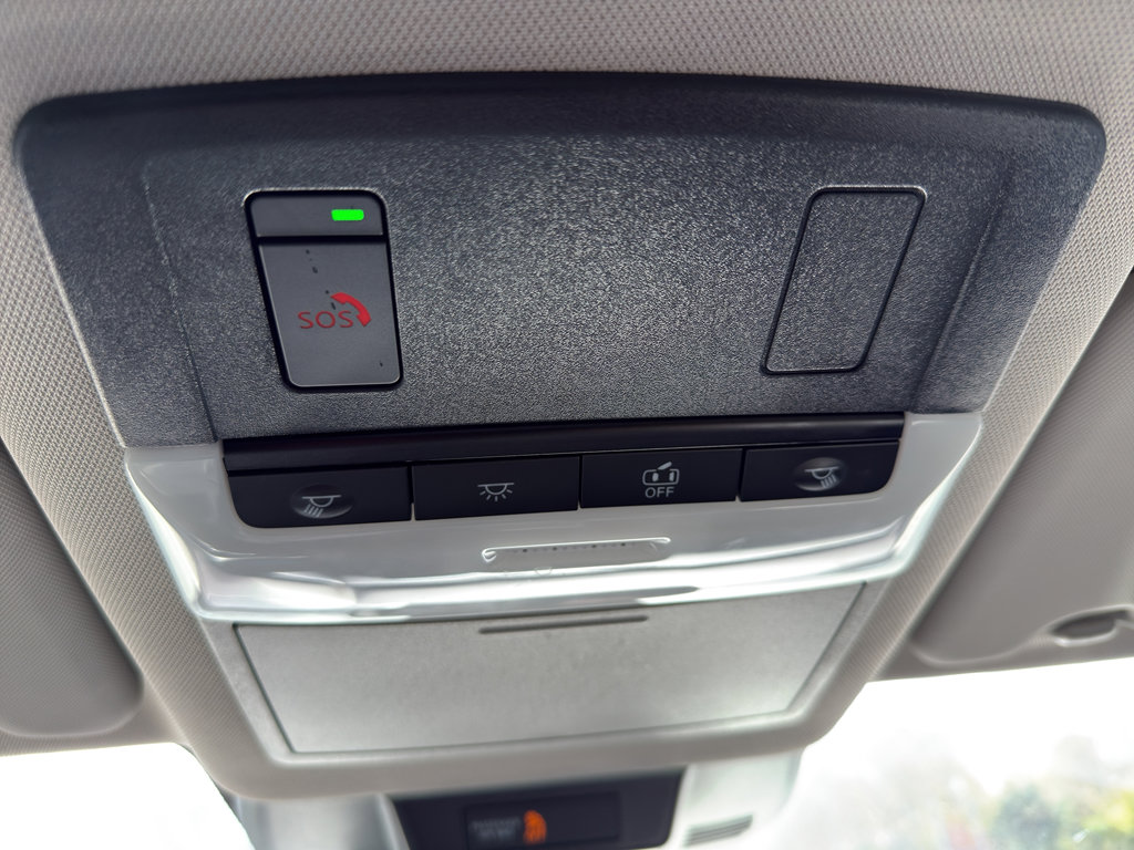 Certified 2023 Nissan Rogue SV image 23