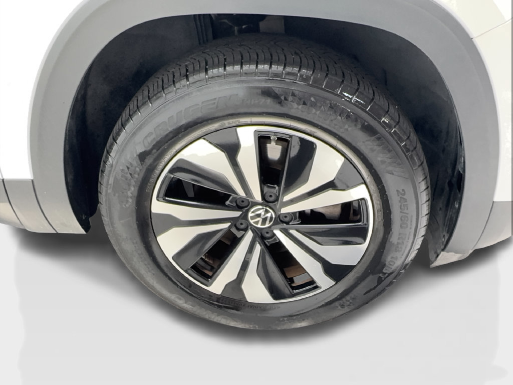 Used 2024 Volkswagen Atlas Cross Sport SE FWD image 15