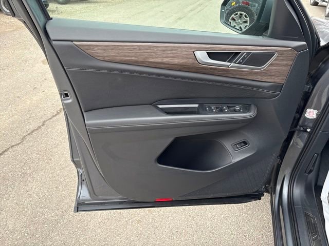 Used 2025 Volkswagen Atlas SEL image 7