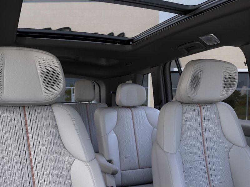 New 2027 Cadillac Vistiq Sport w/ LPO, Floor Liner Package AWD/4WD image 24
