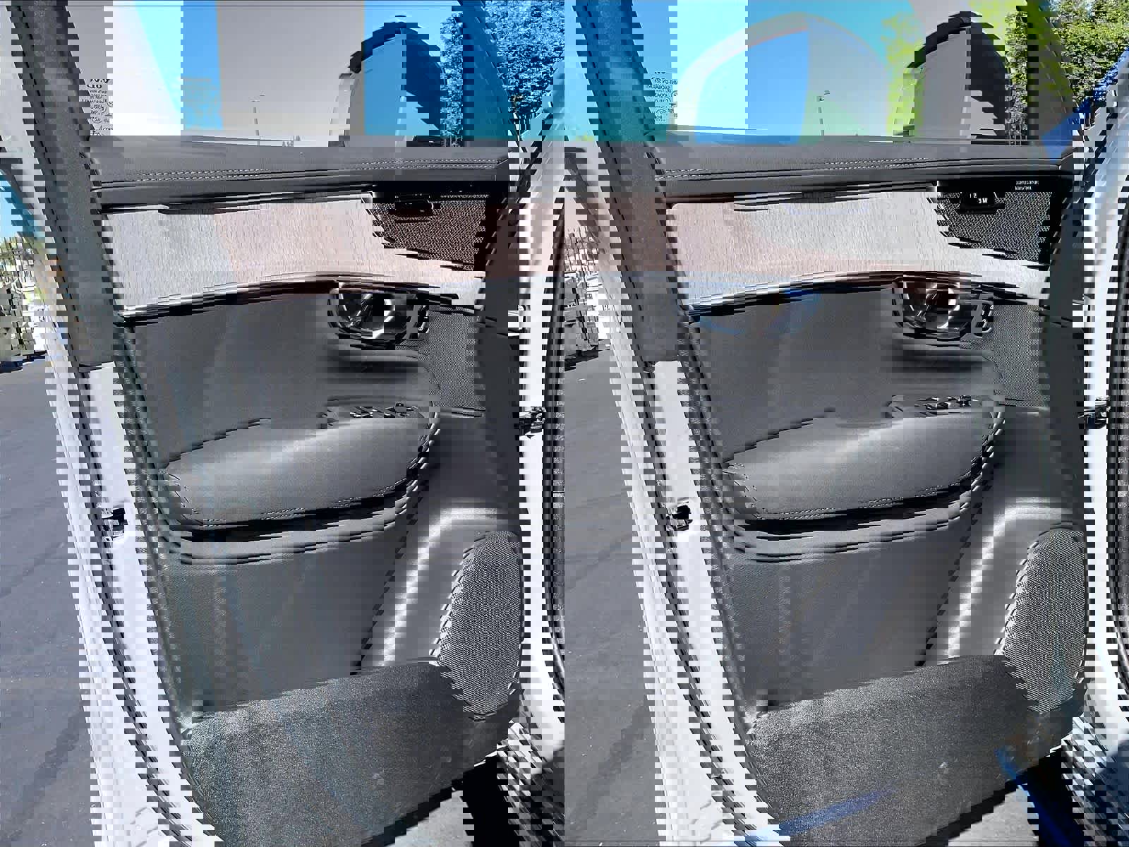 New 2026 Volvo XC90 B6 Ultra w/ Protection Package AWD/4WD image 24