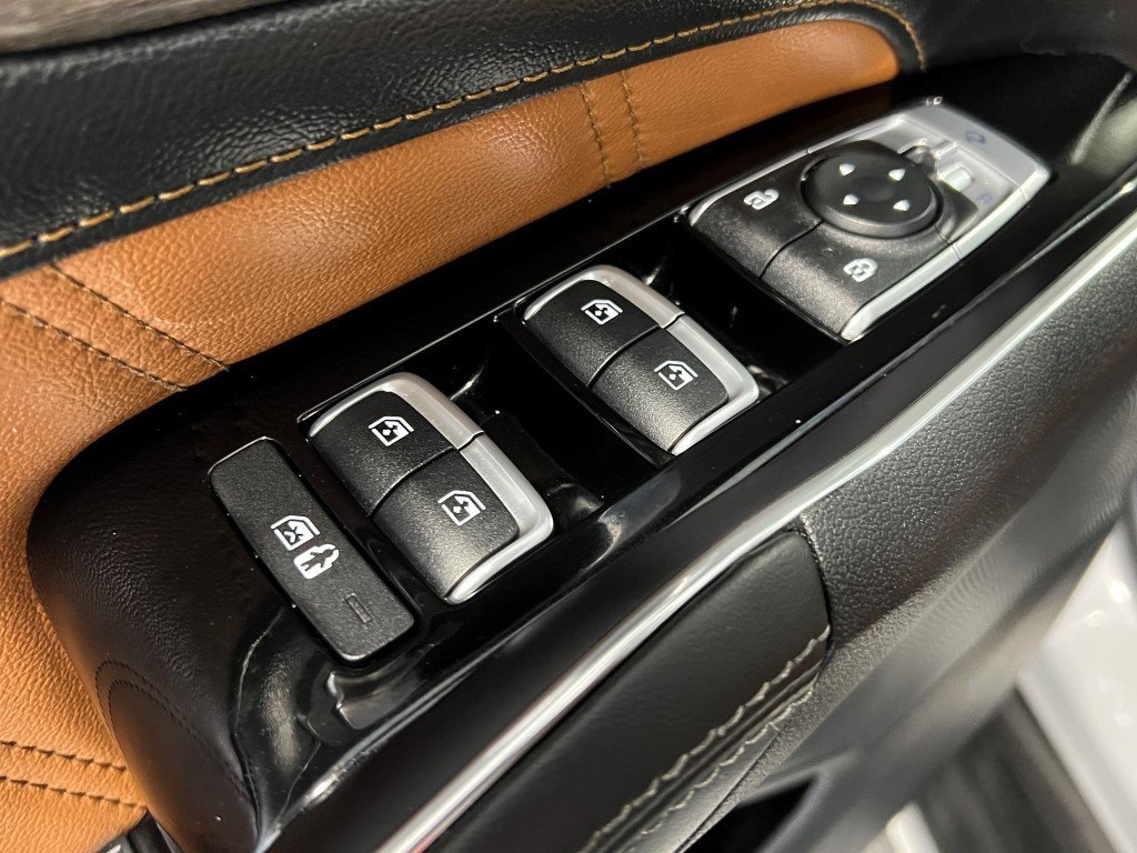 Used 2022 Kia Sorento SX Prestige w/ Rust Color Package image 26