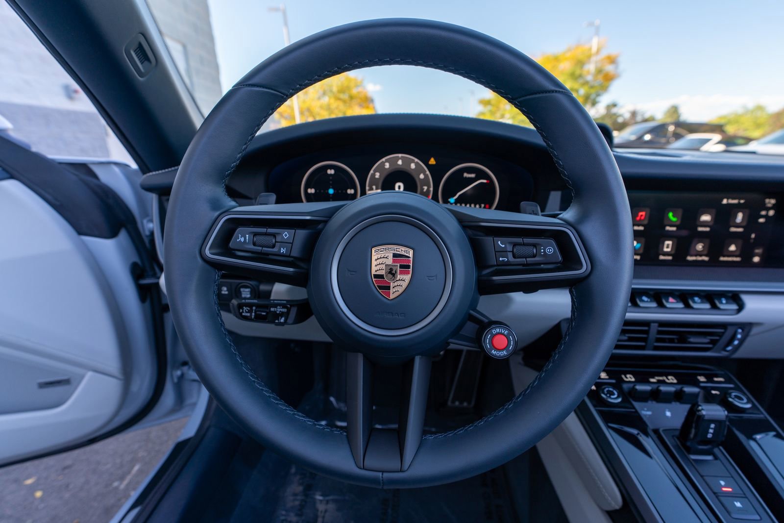 Used 2025 Porsche 911 Carrera image 29