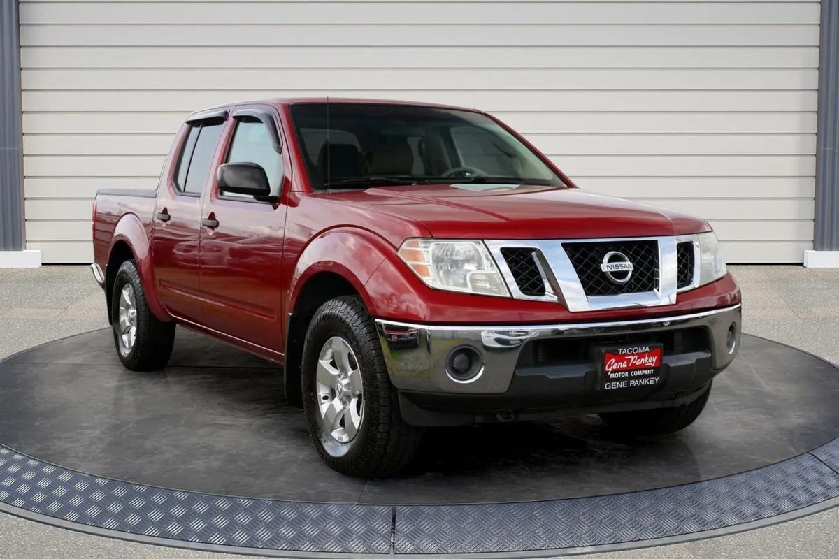 Used 2009 Nissan Frontier SE w/ SE Value Truck Pkg AWD/4WD image 1