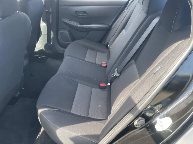 Used 2024 Nissan Sentra SV FWD image 15