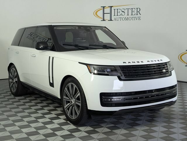 Used 2023 Land Rover Range Rover SE AWD/4WD image 2