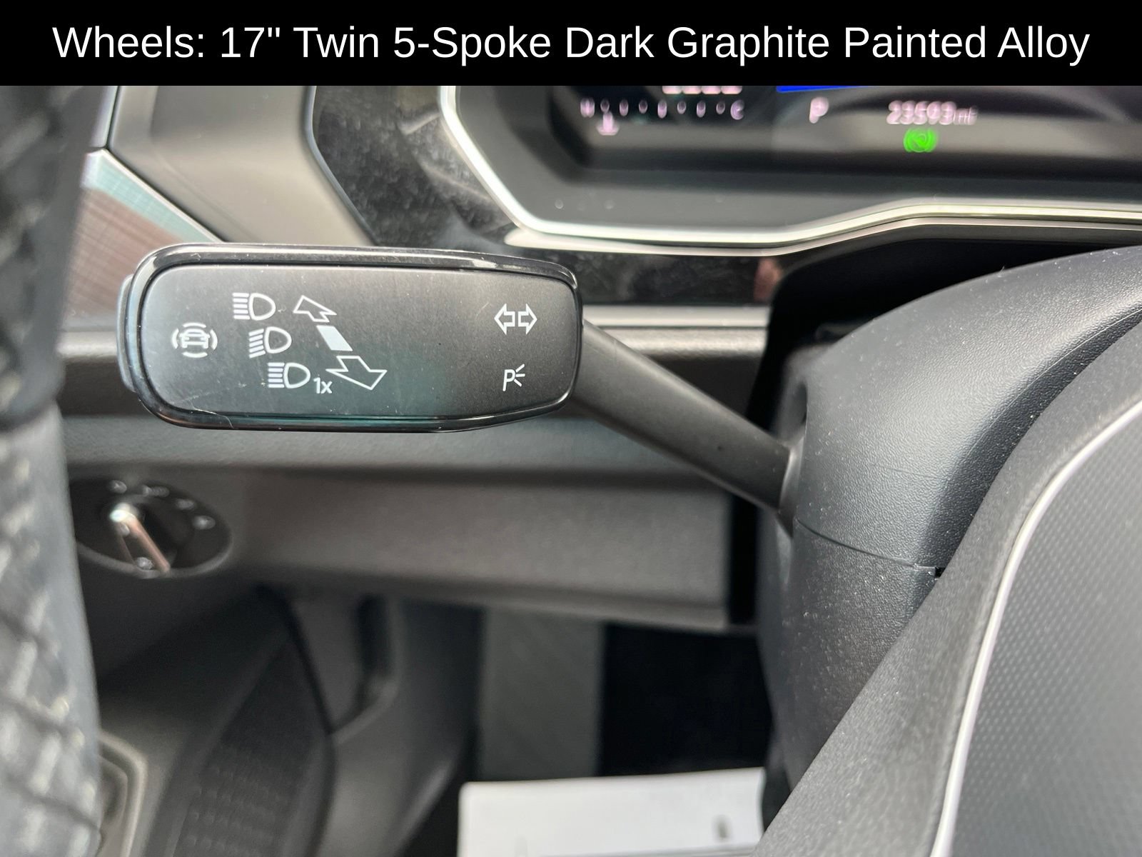 Used 2023 Volkswagen Jetta SE w/ Panoramic Sunroof Package FWD image 18