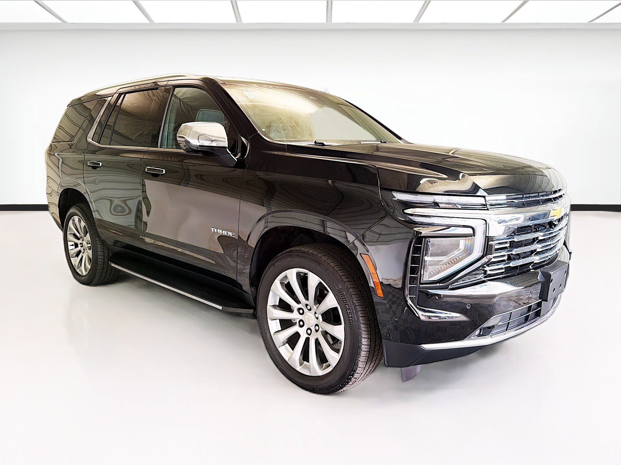 Used 2025 Chevrolet Tahoe Premier w/ Sun And Tow Package AWD/4WD image 3