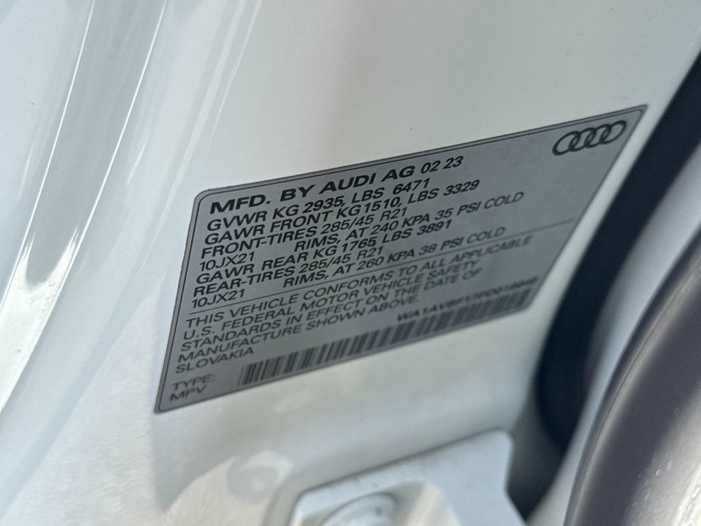 Certified 2023 Audi Q8 Premium w/ Convenience Package AWD/4WD image 39