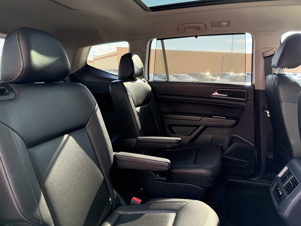 Used 2019 Volkswagen Atlas SE w/ Panoramic Sunroof Package image 39