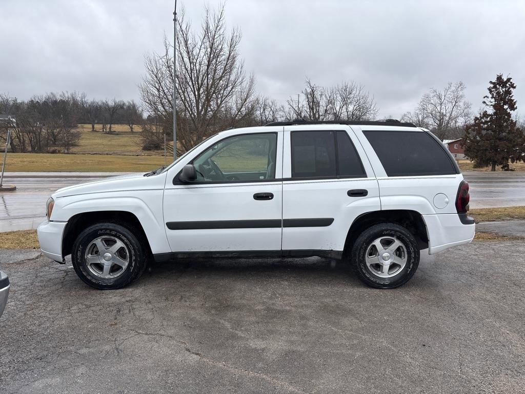 Used 2005 Chevrolet TrailBlazer LS AWD/4WD image 5