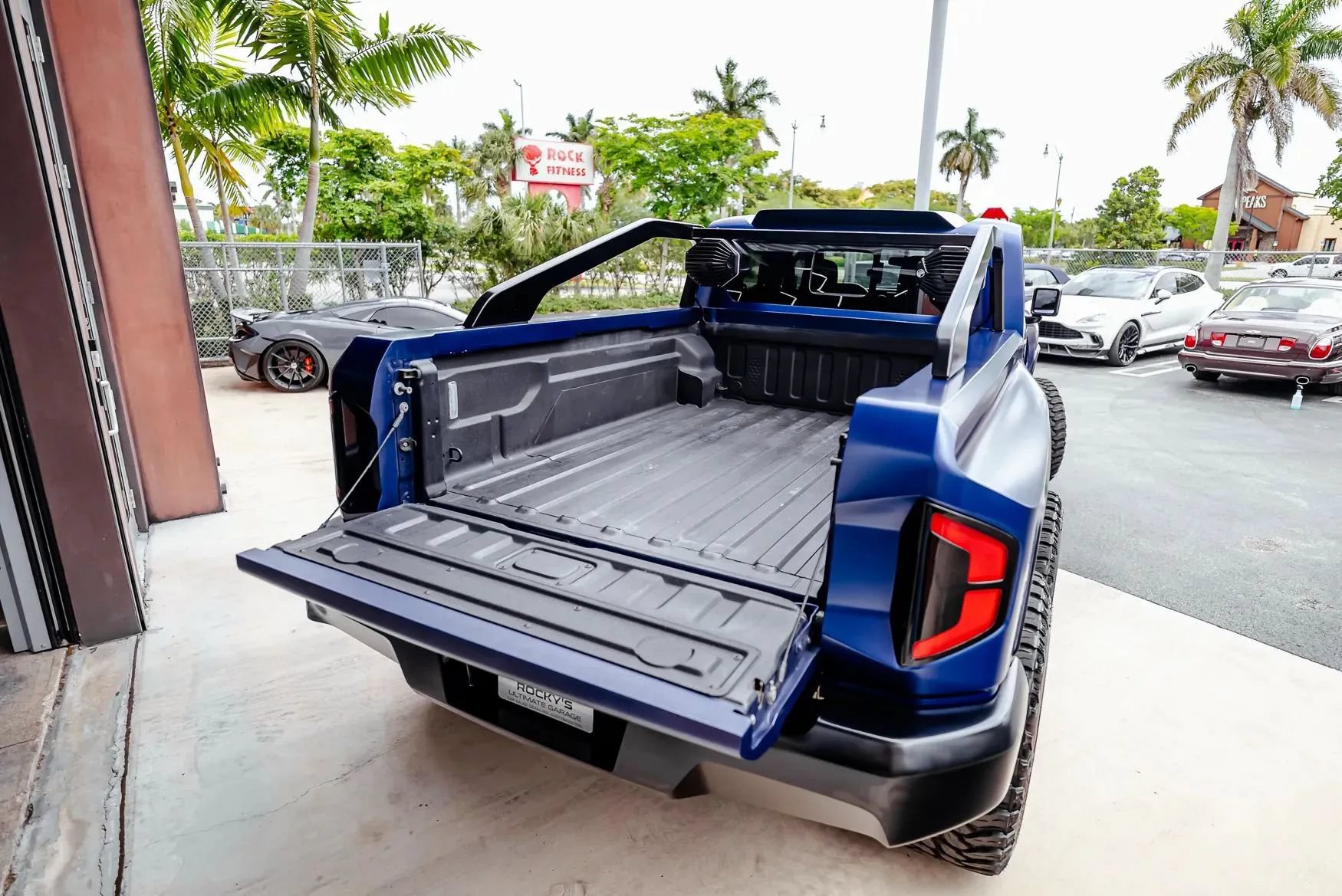 Used 2021 Jeep Gladiator Sport AWD/4WD image 8