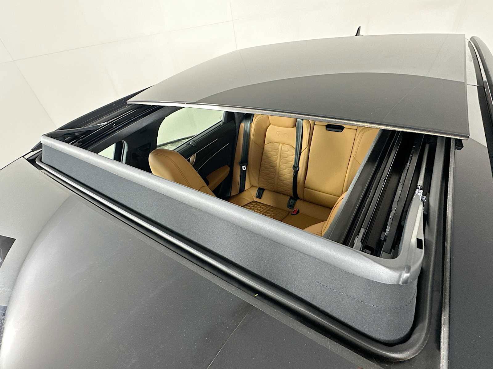 New 2025 Audi RS 6 performance image 20