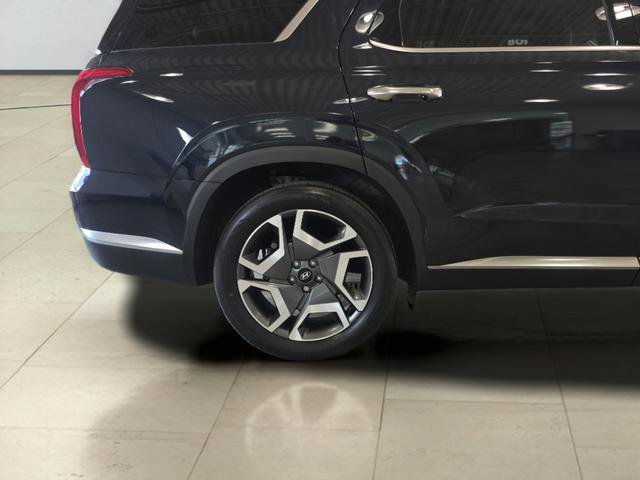 Used 2023 Hyundai Palisade Limited AWD/4WD image 32