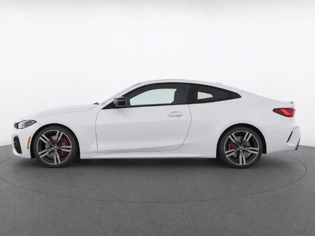 Used 2024 BMW 430i Coupe w/ M Sport Package RWD image 2