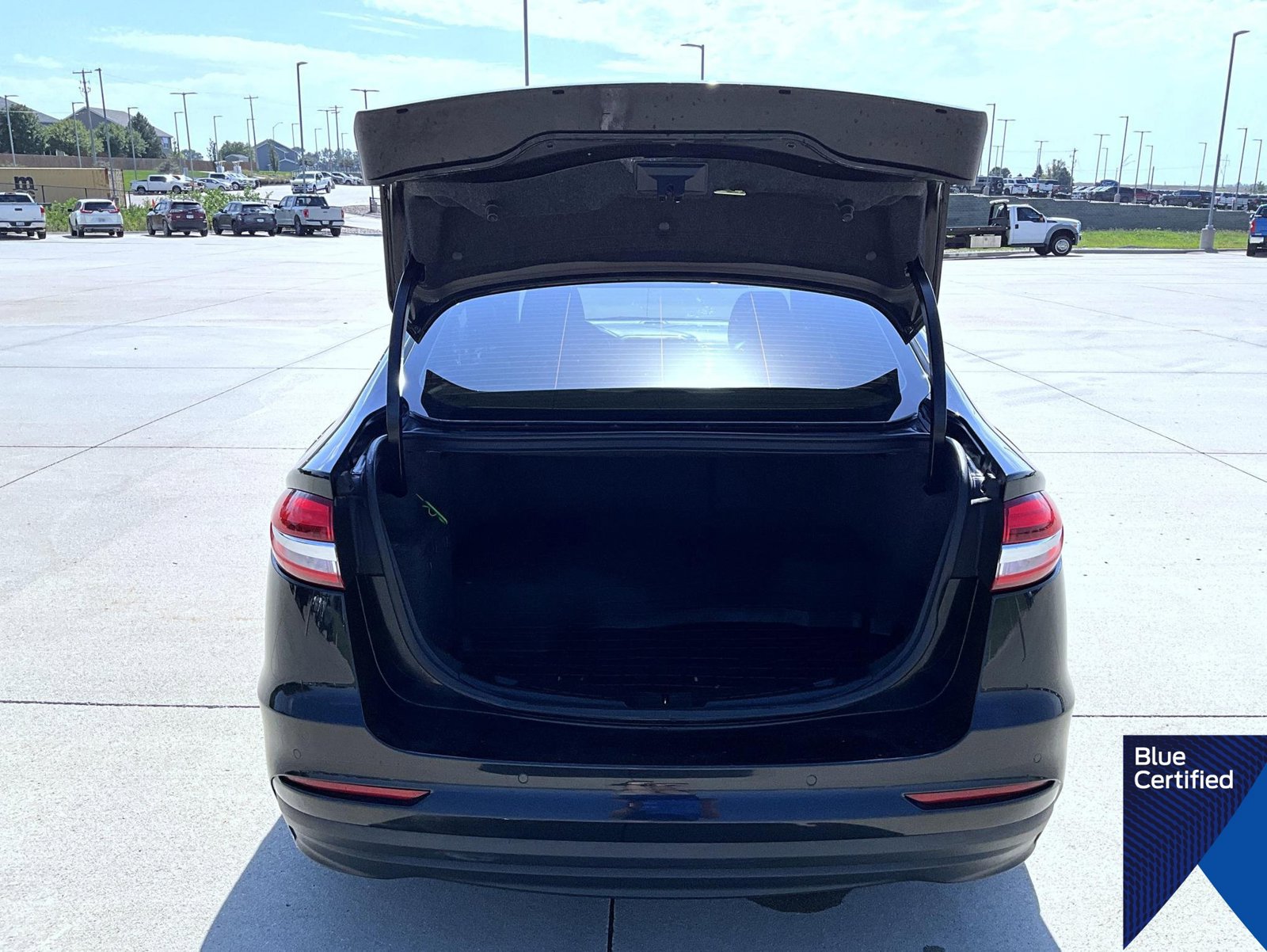 Certified 2019 Ford Fusion SE FWD image 23