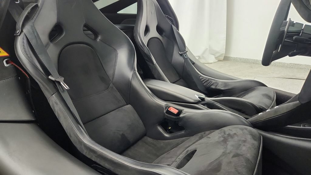 Used 2018 McLaren 720S Performance RWD image 42