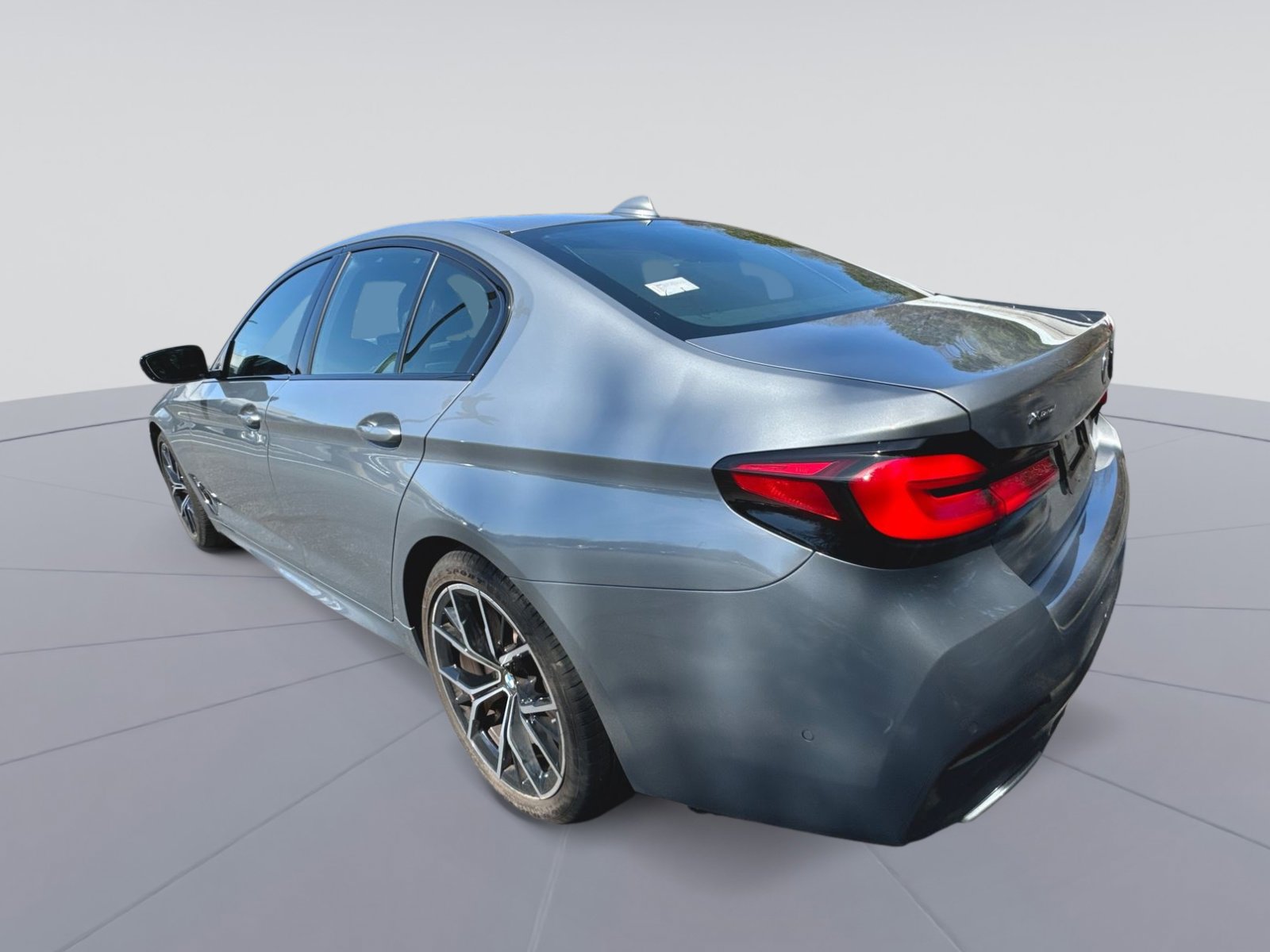 Certified 2023 BMW 540i xDrive w/ M Sport Package image 27