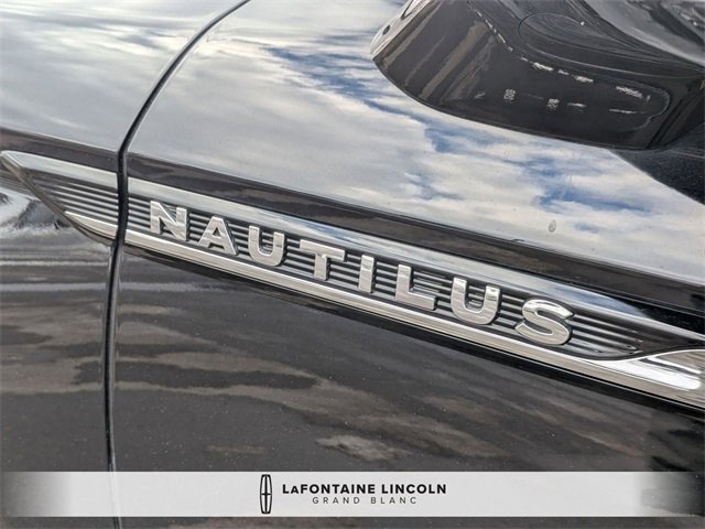 Certified 2023 Lincoln Nautilus Reserve w/ Monochromatic Package image 10