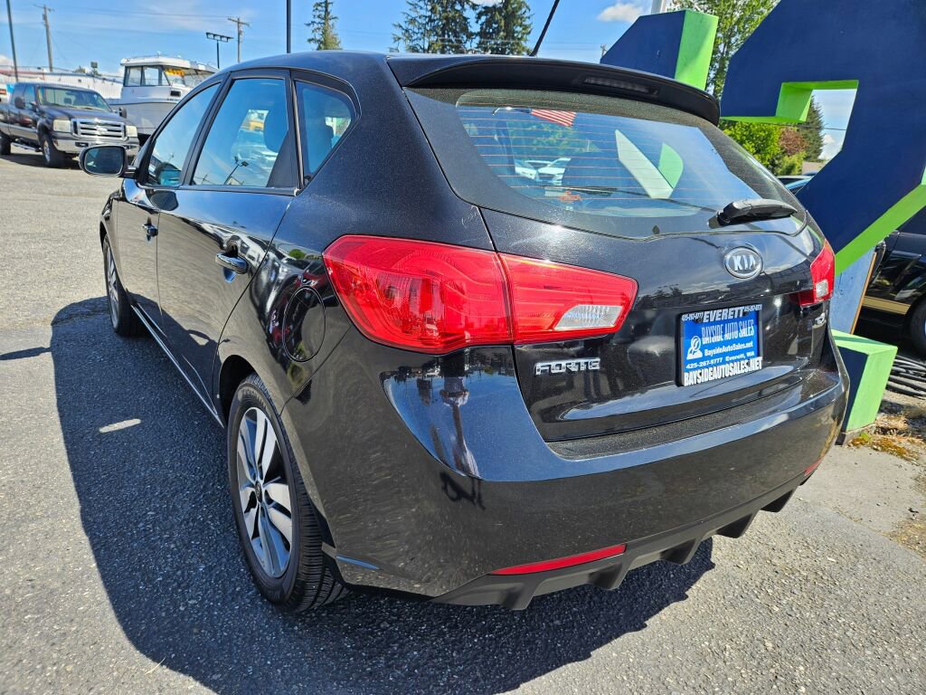 Used 2013 Kia Forte EX FWD image 3