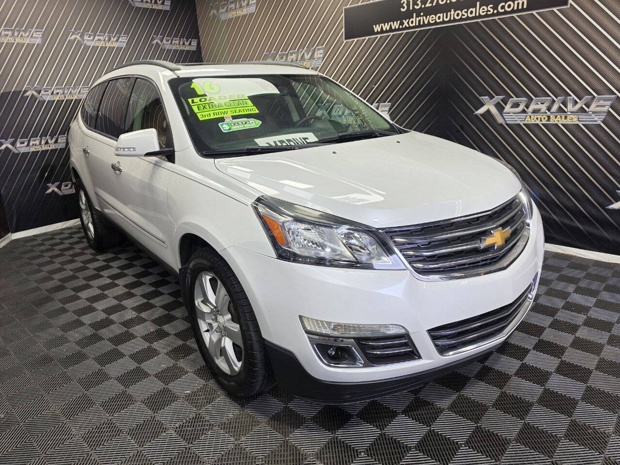 Used 2016 Chevrolet Traverse LTZ FWD image 5