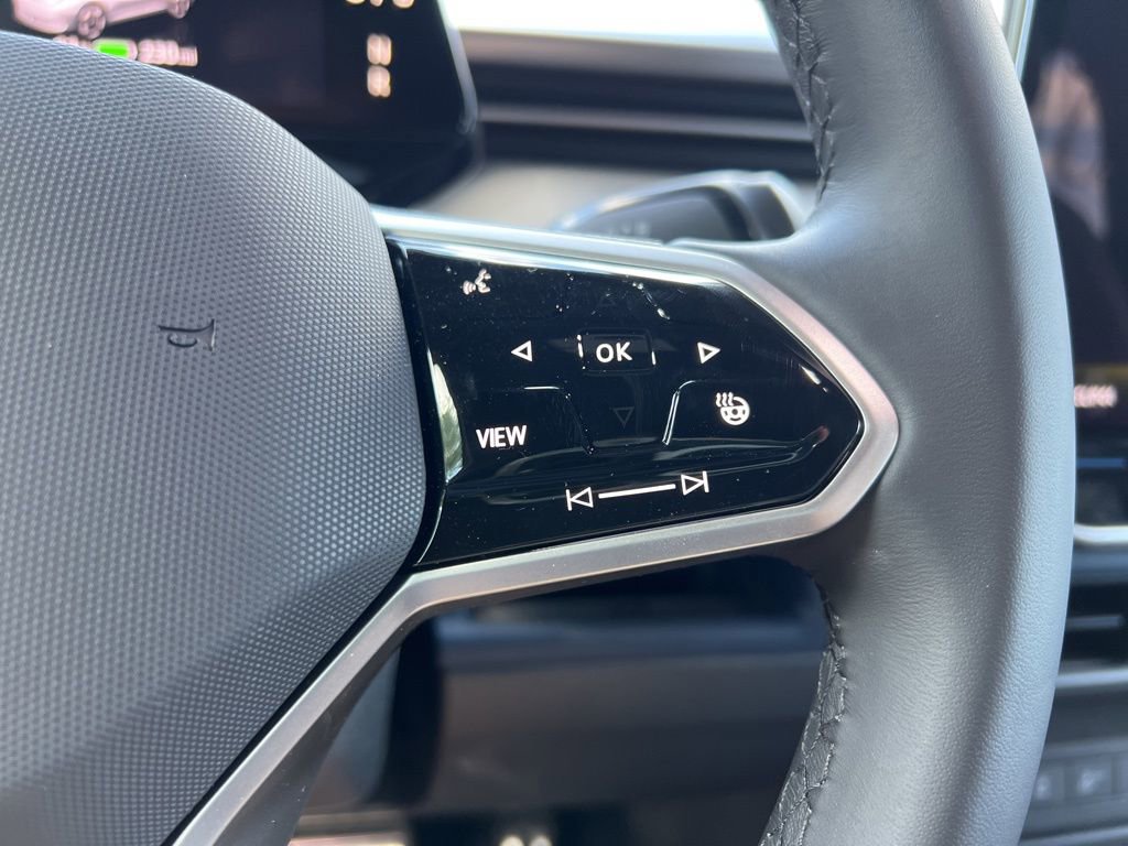 New 2025 Volkswagen ID. Buzz Pro S image 17