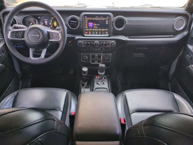 Used 2023 Jeep Wrangler Unlimited Sahara w/ Cold Weather Group AWD/4WD image 15