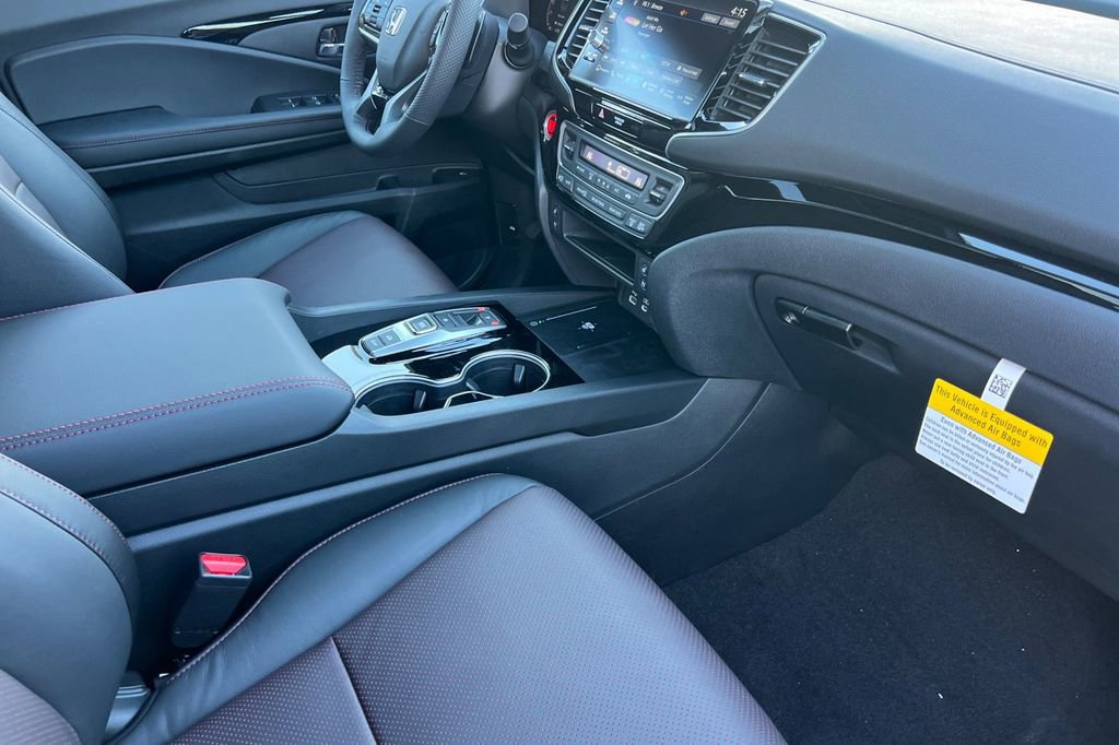 New 2026 Honda Ridgeline Black Edition image 12