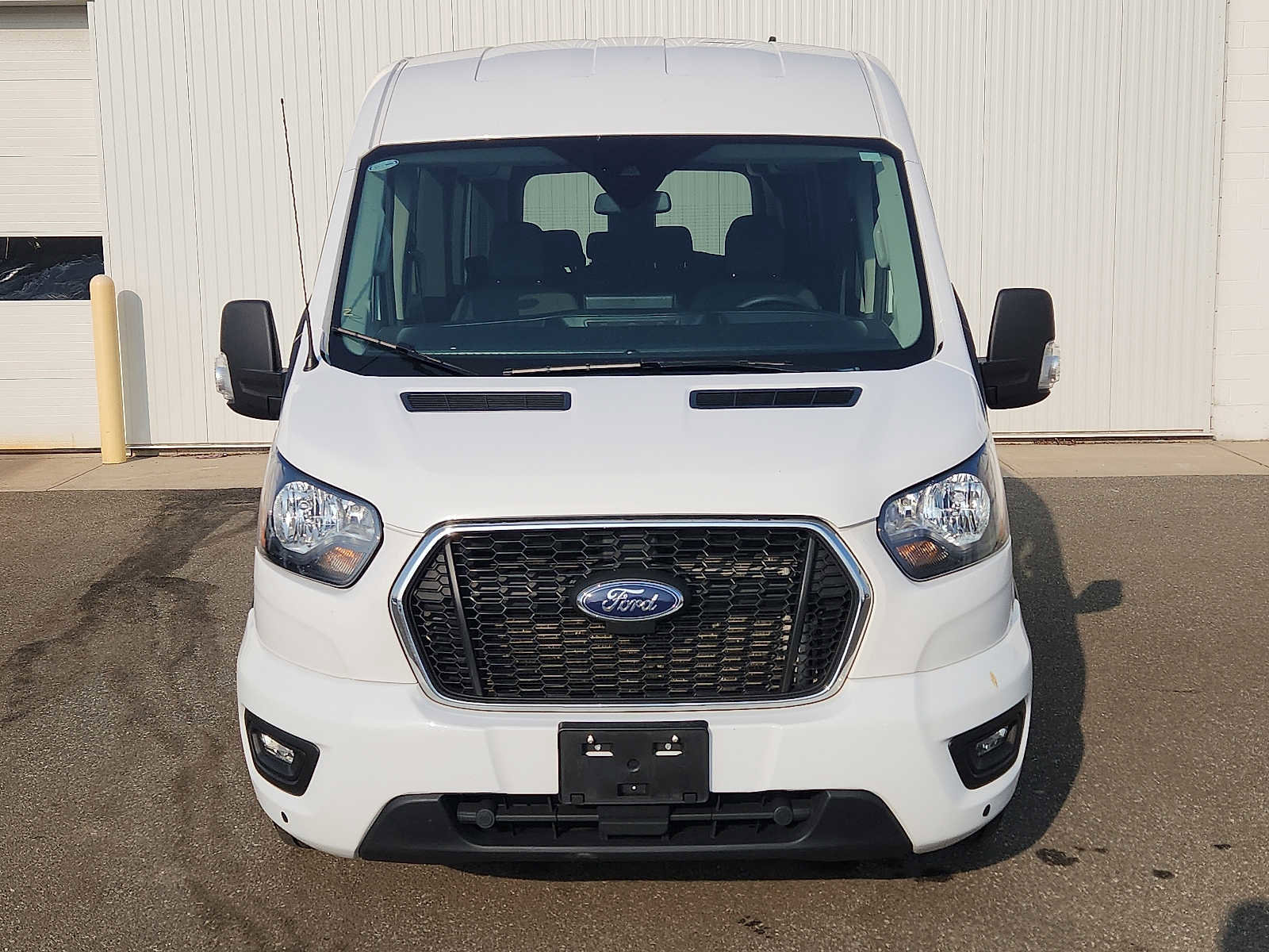 Used 2024 Ford Transit 350 XLT image 2