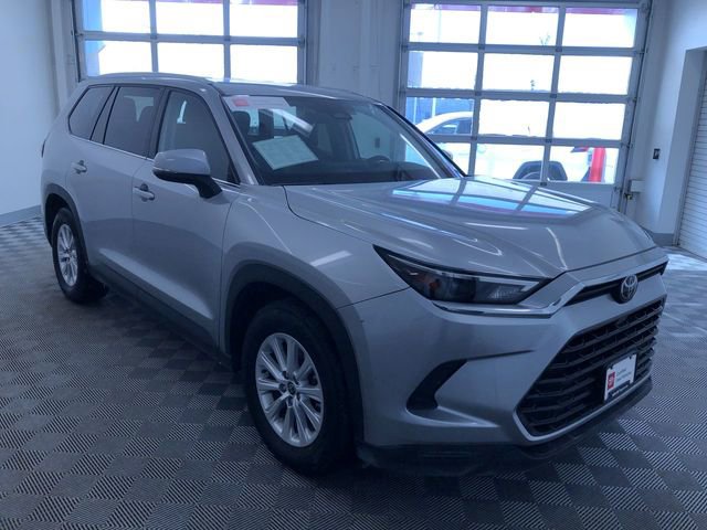 Certified 2025 Toyota Grand Highlander AWD image 38