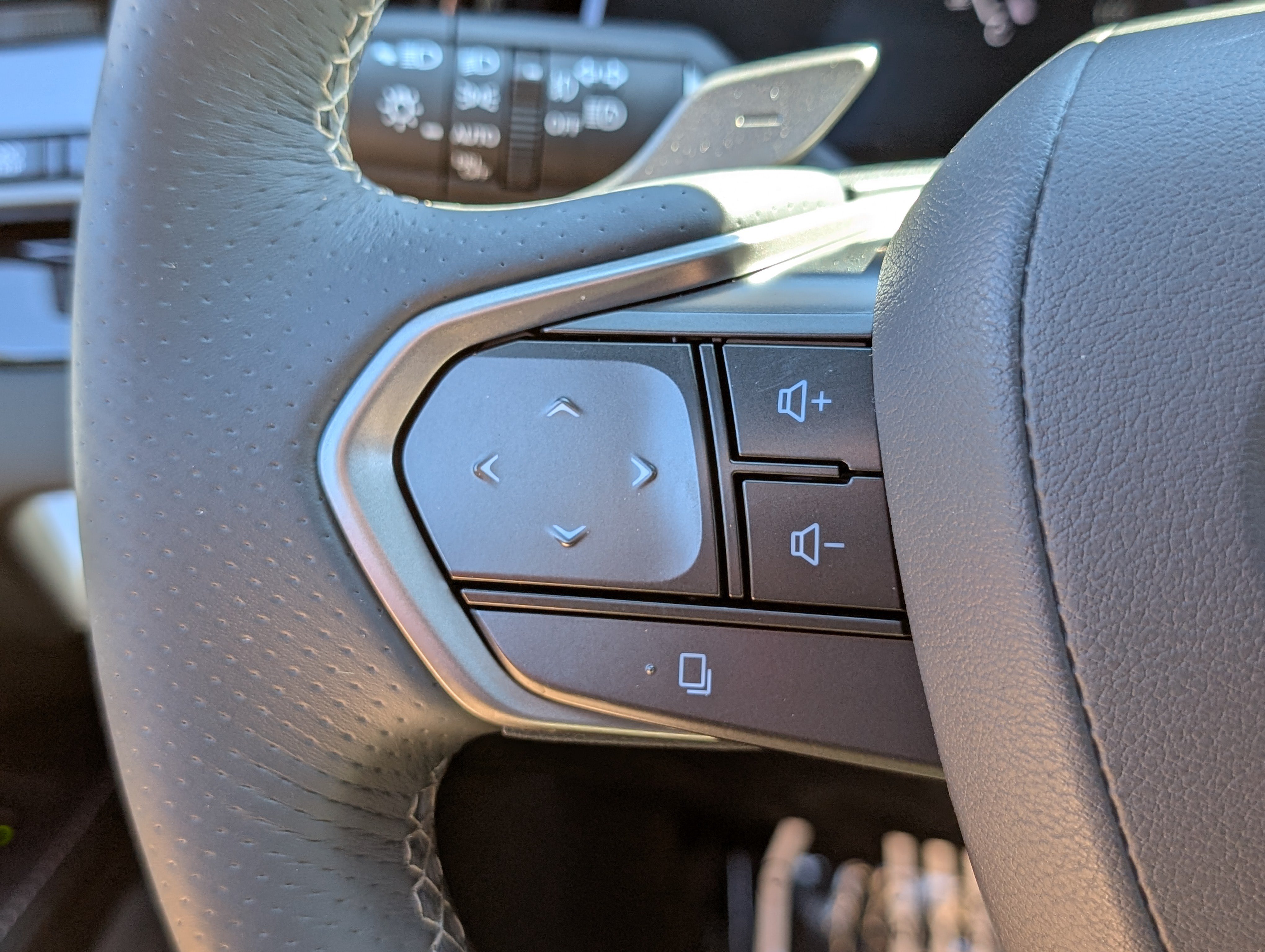 Used 2024 Lexus RX 350 F Sport w/ Technology Package AWD/4WD image 24