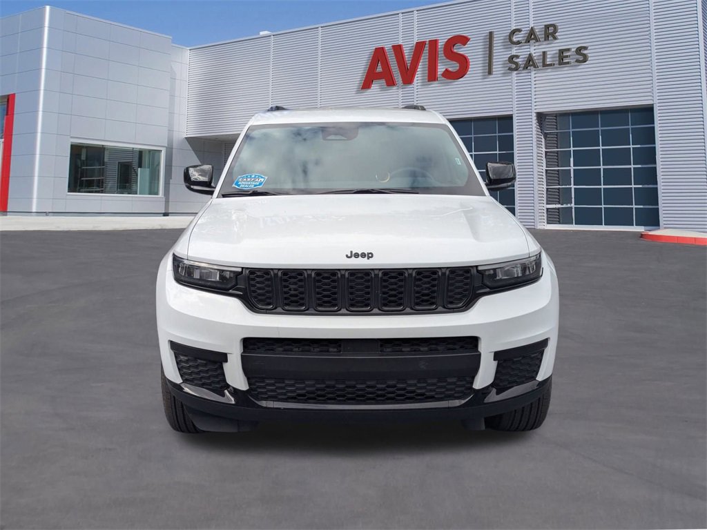Used 2024 Jeep Grand Cherokee L Laredo image 2