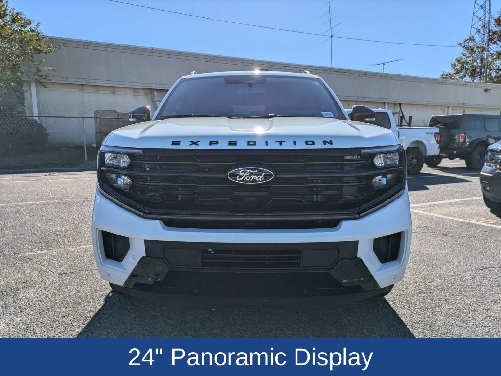 Certified 2025 Ford Expedition Max Platinum w/ Stealth Appearance Package AWD/4WD image 9