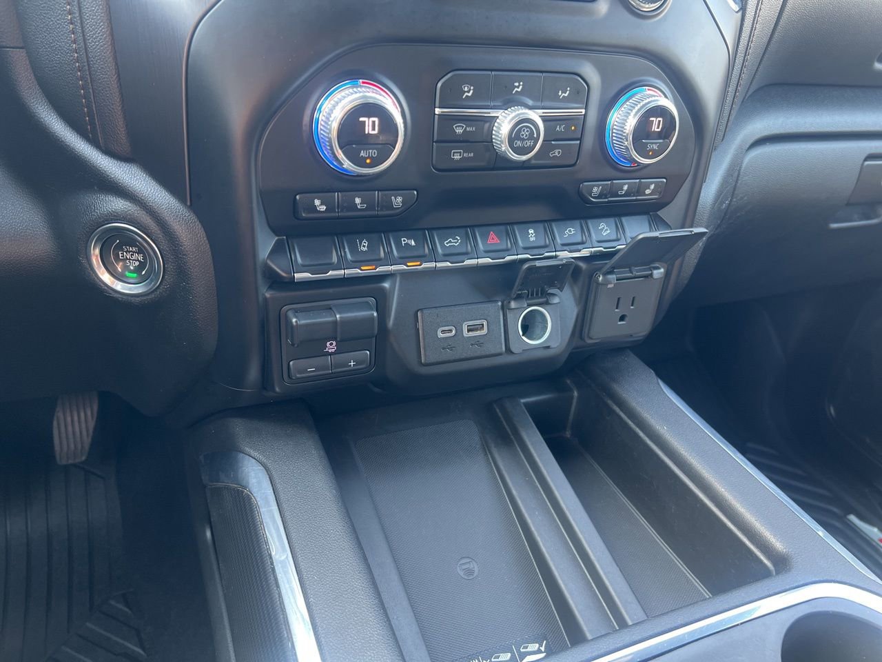 Used 2020 GMC Sierra 2500 AT4 w/ AT4 Premium Package image 32