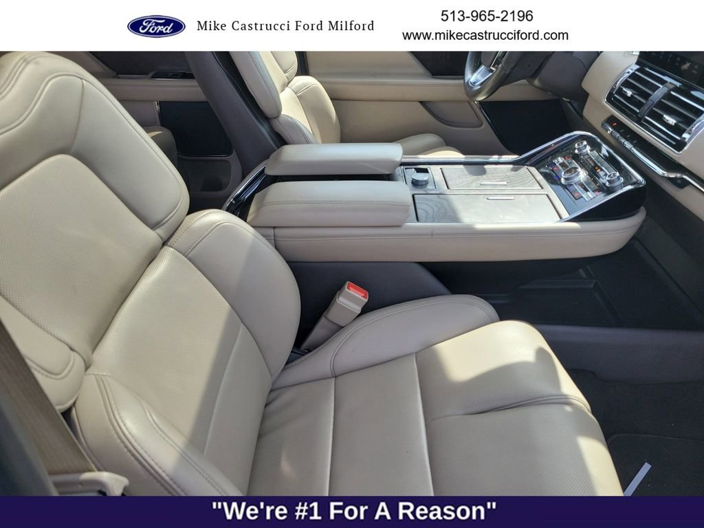 Used 2024 Lincoln Navigator Premiere AWD/4WD image 28