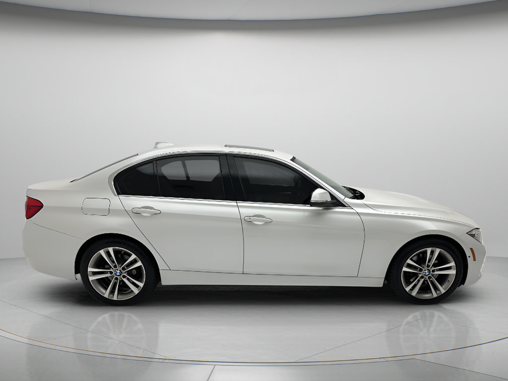 Used 2016 BMW 328i xDrive Sedan AWD/4WD image 6