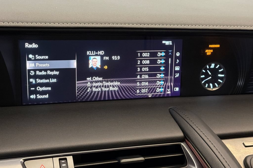 Used 2019 Lexus LC 500 Coupe w/ Touring Package RWD image 17