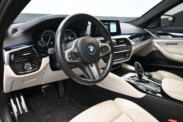 Used 2018 BMW M550i xDrive AWD/4WD image 23