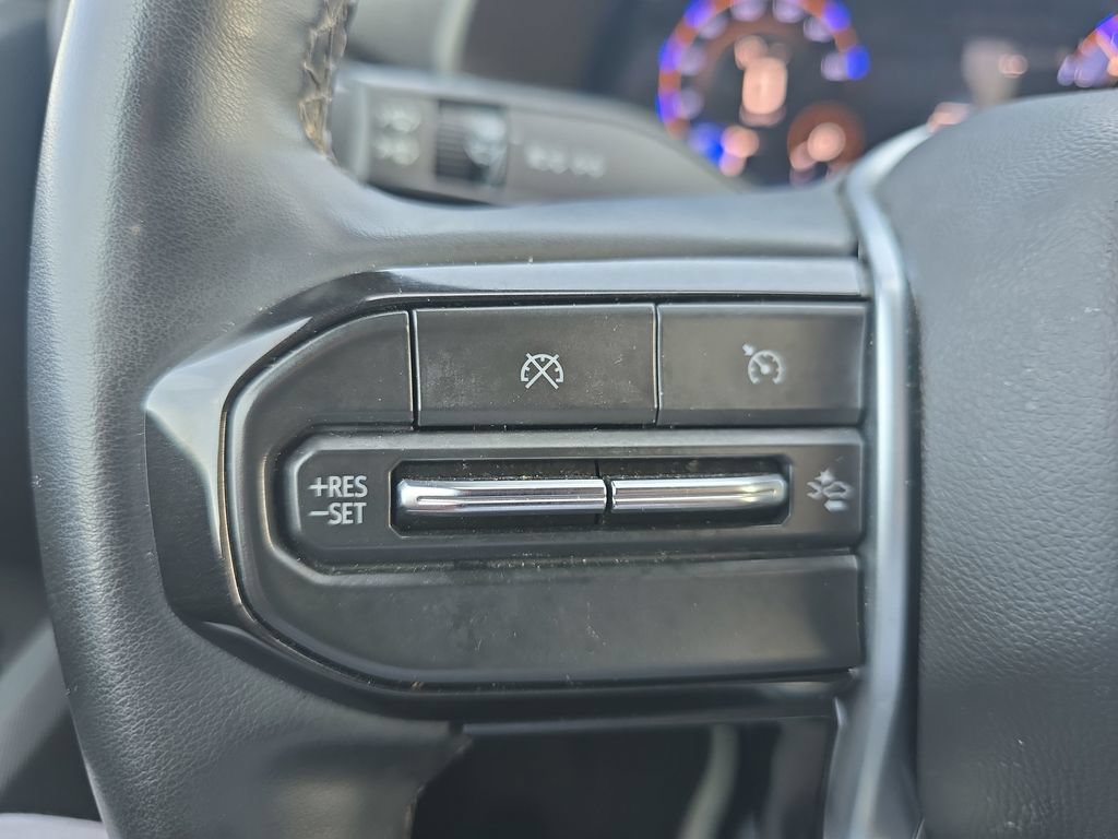 Used 2025 Chevrolet Colorado Trail Boss AWD/4WD image 25