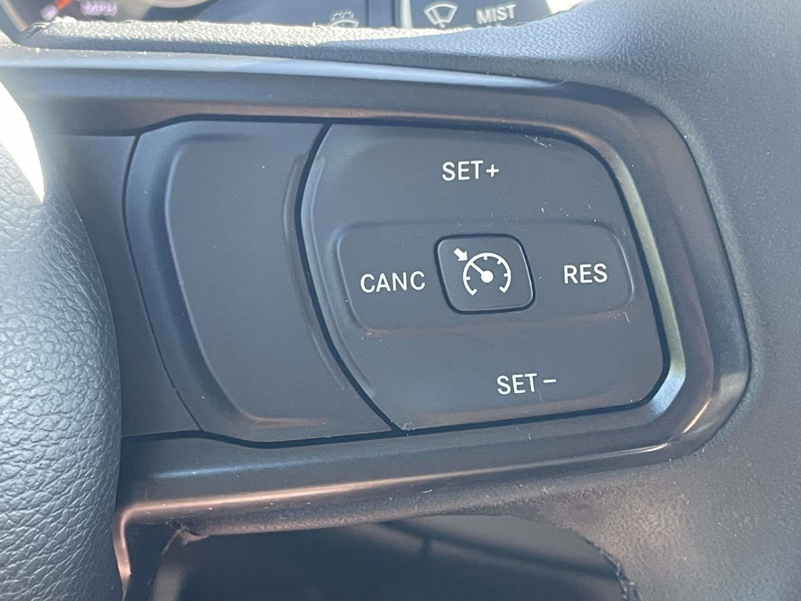 Used 2023 Jeep Gladiator Sport AWD/4WD image 22