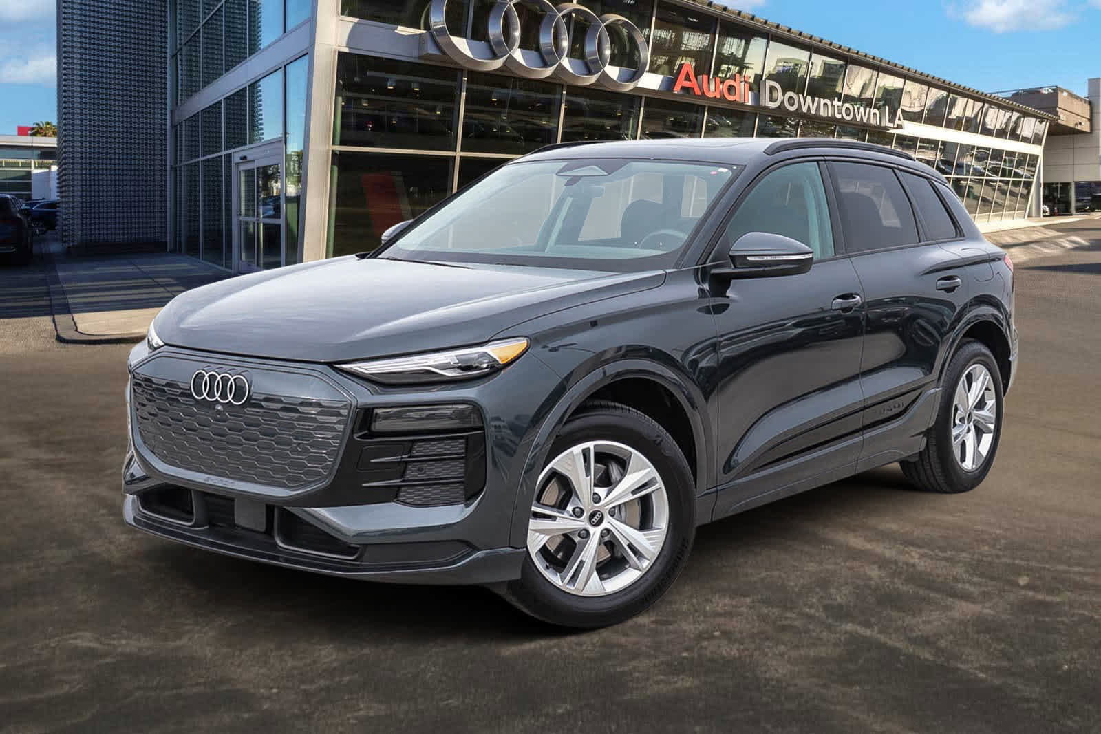 Used 2025 Audi Q6 e-tron Premium w/ Convenience Package