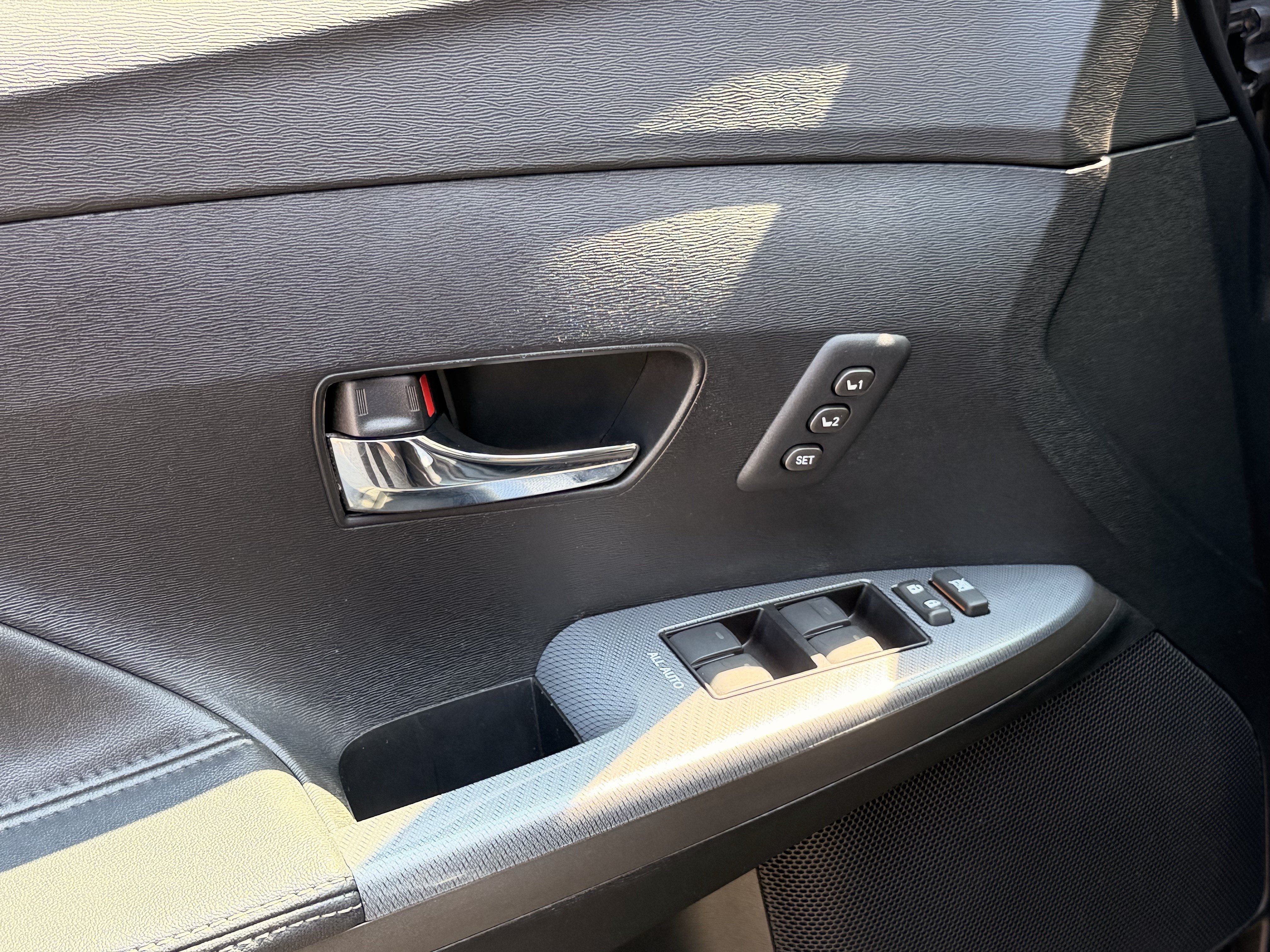 Used 2013 Toyota Venza XLE FWD image 11