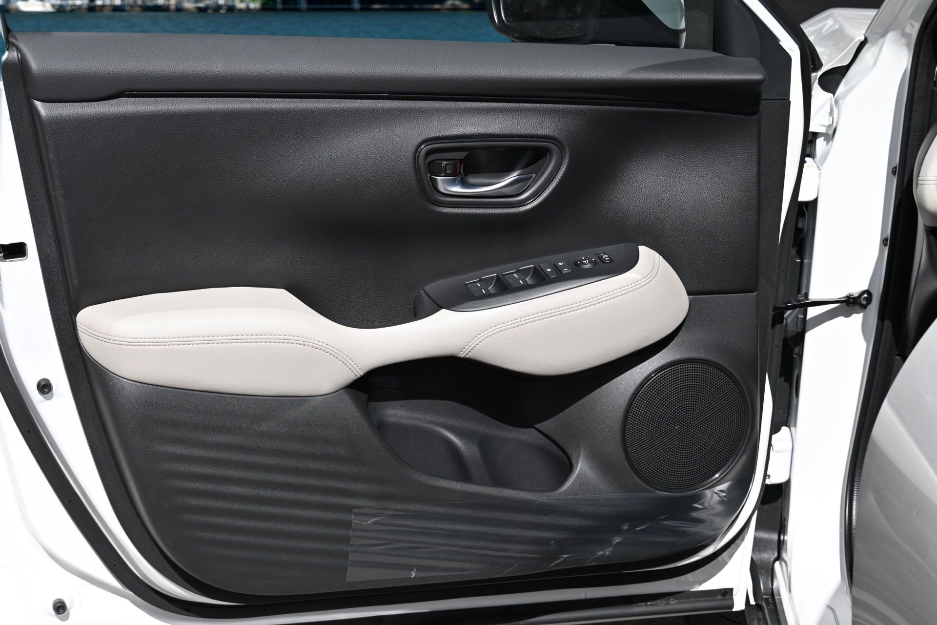 New 2025 Honda HR-V LX image 10