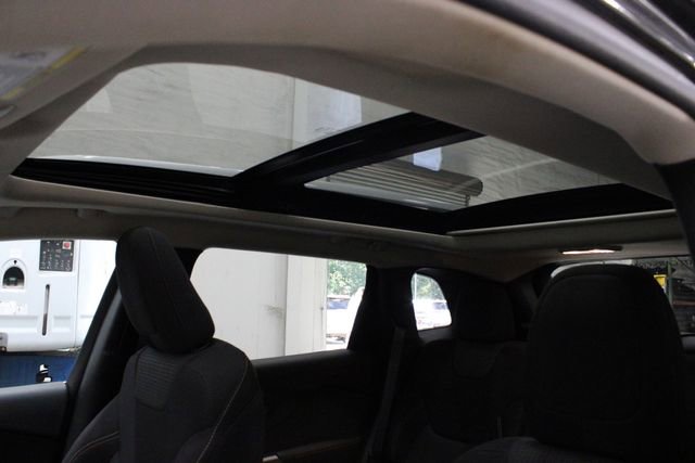 Used 2017 Jeep Cherokee Latitude w/ Comfort/Convenience Group image 10