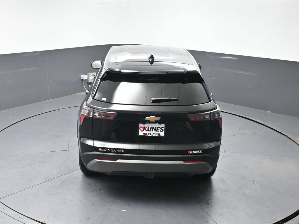 Used 2026 Chevrolet Equinox LT AWD/4WD image 49