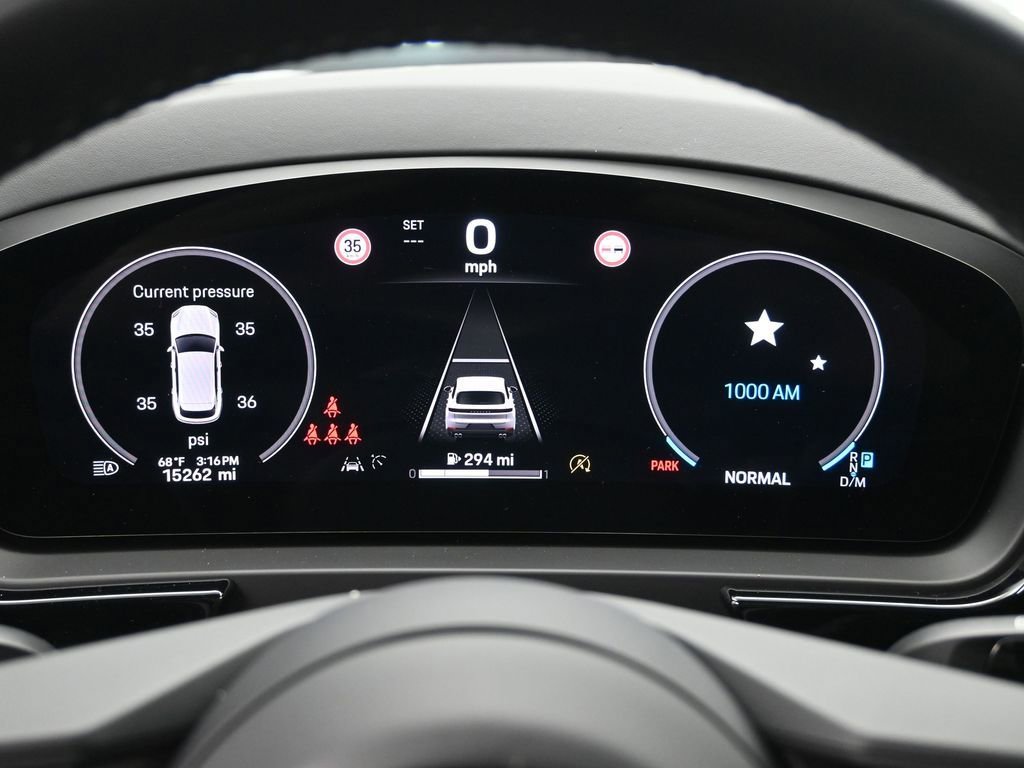 Used 2024 Porsche Cayenne image 12