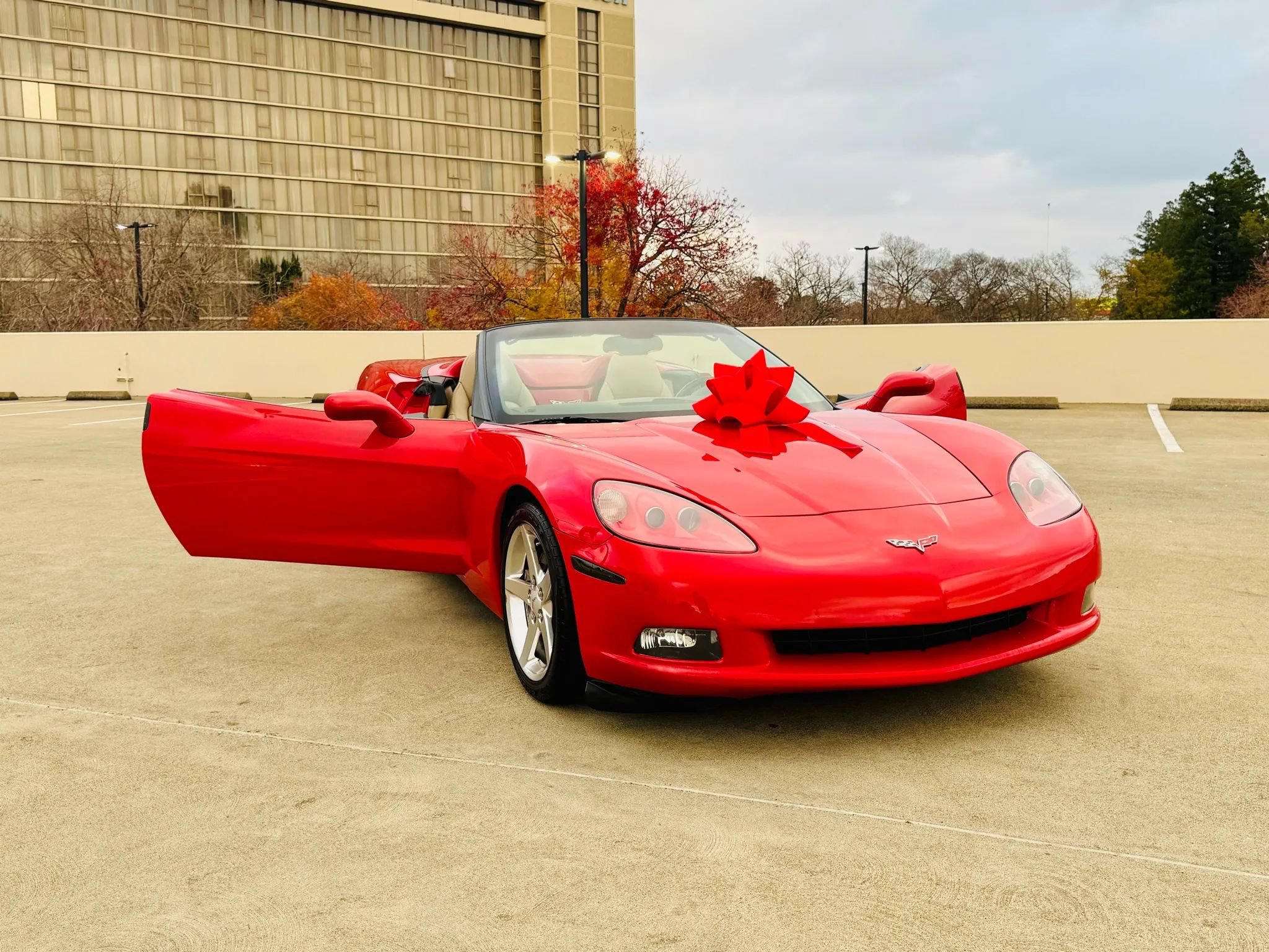Used 2006 Chevrolet Corvette Convertible w/ Preferred Equipment Group RWD image 31