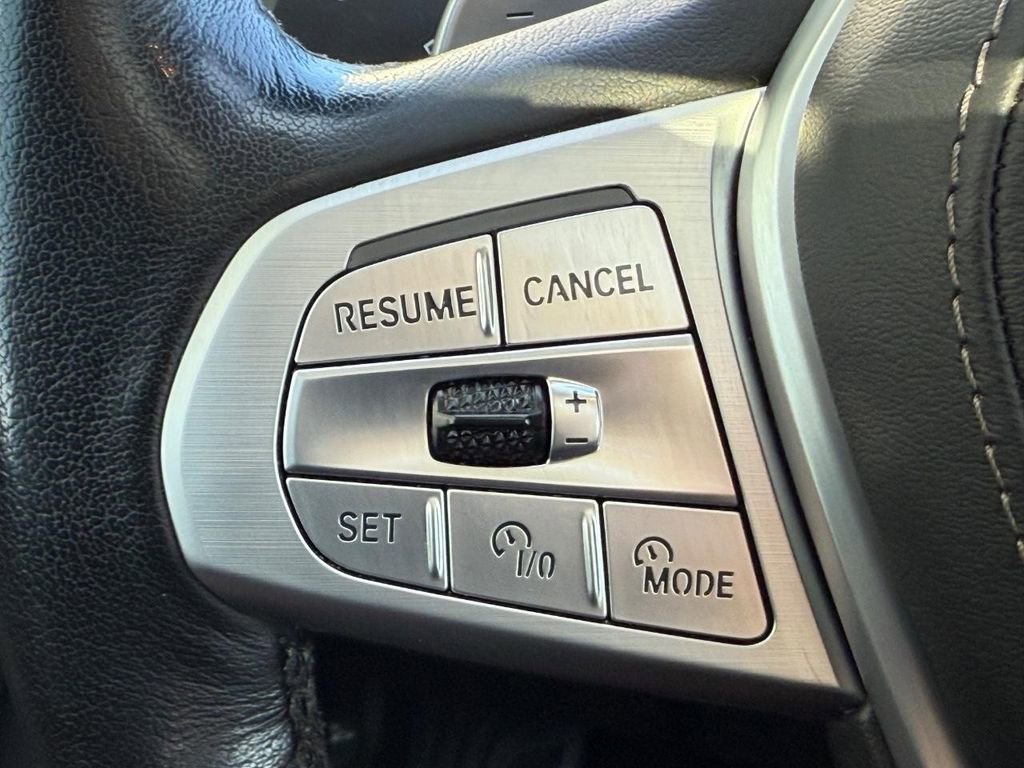 Used 2023 BMW X7 xDrive40i w/ Premium Package image 17