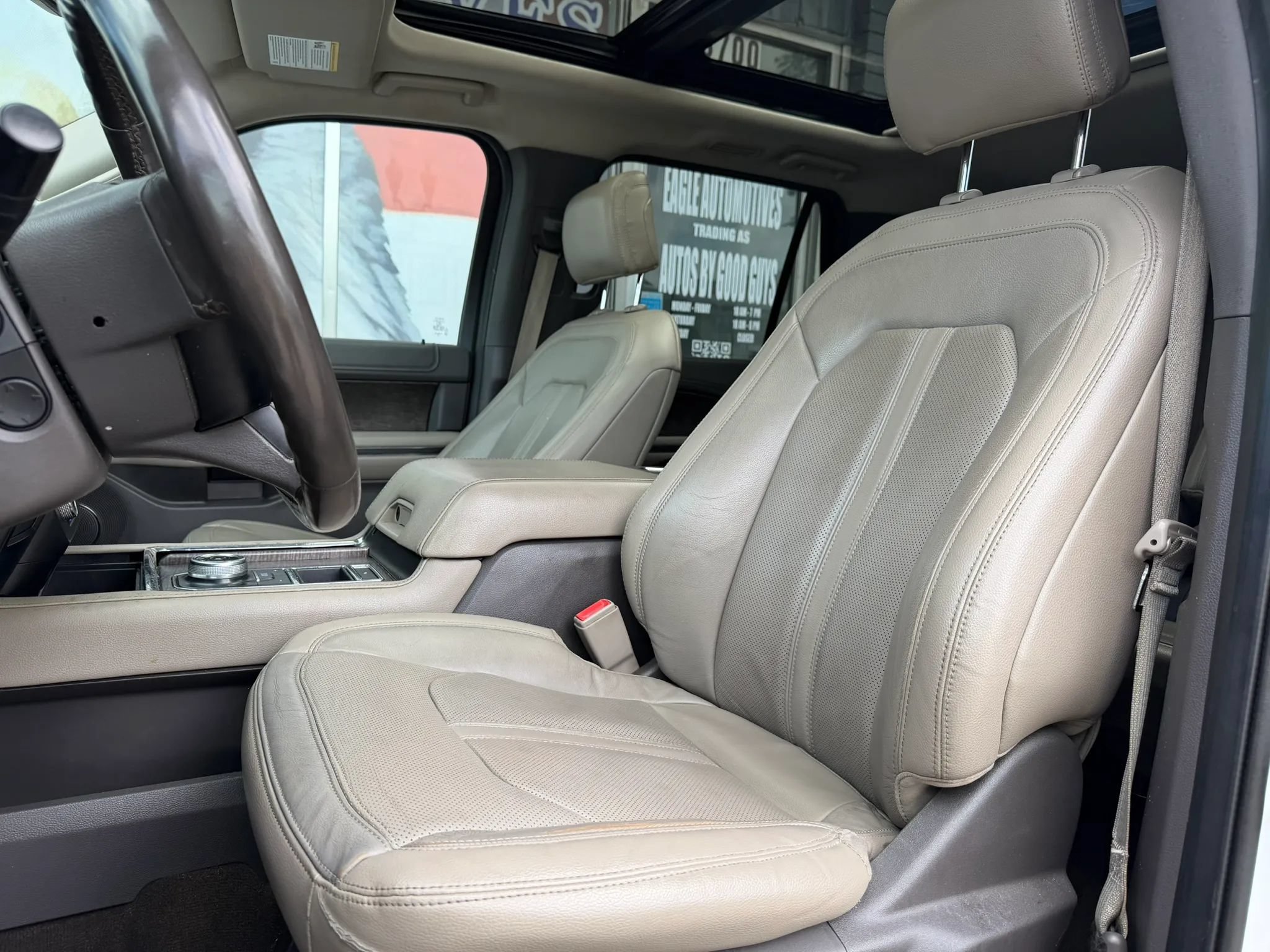 Used 2020 Ford Expedition Limited RWD image 10