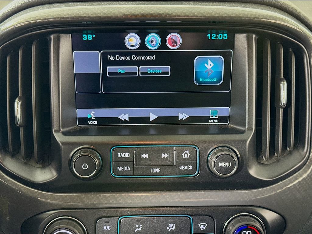 Used 2015 Chevrolet Colorado Z71 image 13